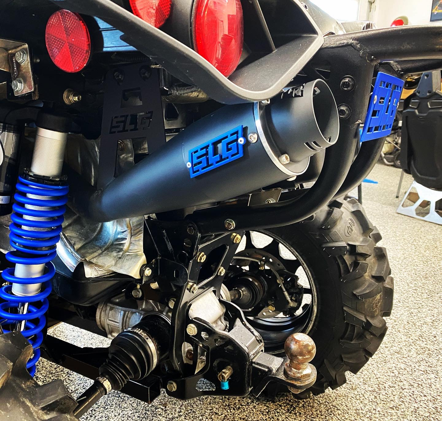 5902FF9F-0E84-4007-B1DF-